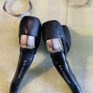 Shimano Ultegra ST-6700 STI Shifters – 2x10 Speed, Dual Control Levers (Used)