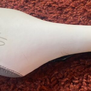 Victoria Pendleton Saddle | From Pendleton Initial Road Bike | White
